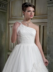 One Shoulder Floor Length Skirt Beautiful Wedding Dress With Feather Low Price