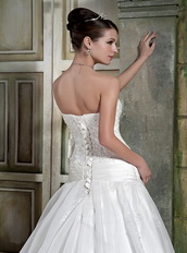 Custom Made Chapel Train Organza Strapless Wedding Gowns Designer Low Price