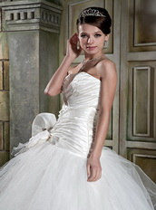 Popular Strapless Taffeta Bodice Bridal Dress With Puffy Skirt Low Price