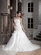 Handcrafted Flowers Emberllish Strapless Wedding Bridal Gowns Cheap Price Low Price