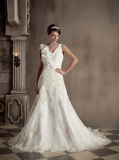 Pretty V-neck Appliques Wedding Dresses With Handmade Flowers Low Price