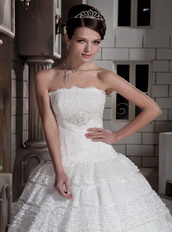 Customize Strapless Special Lace Fabric Puffy Bridal Gowns Ivory Low Price
