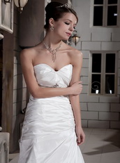 The Most Popular Sweetheart Neckline Wedding Dress Made By Taffeta Low Price