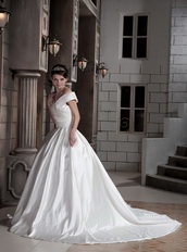 New Arrival V Neck Off Shoulder Puffy Big Skirt Wedding Dress For Bride Low Price