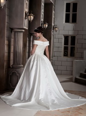 New Arrival V Neck Off Shoulder Puffy Big Skirt Wedding Dress For Bride Low Price