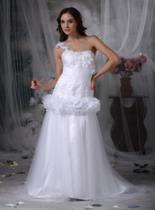 One Shoulder Pretty Wedding Dress Decorated With Flowers Low Price