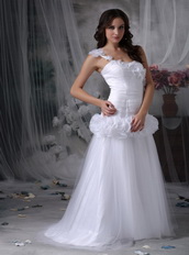 One Shoulder Pretty Wedding Dress Decorated With Flowers Low Price