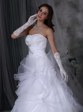 Unique Flowers Design Pure White Wedding Dress For Bride Low Price
