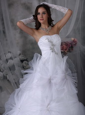 Unique Flowers Design Pure White Wedding Dress For Bride Low Price