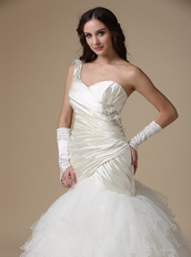 Fashionbale Wedding Dress One Shoulder Mermaid Ruffles Low Price