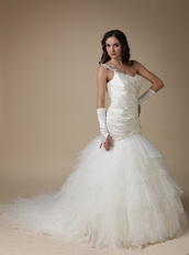 Fashionbale Wedding Dress One Shoulder Mermaid Ruffles Low Price