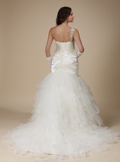 Fashionbale Wedding Dress One Shoulder Mermaid Ruffles Low Price