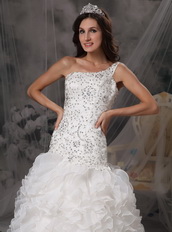 One Shoulder Ruffled Skirt Wedding Dress With Beaded Lace Low Price