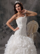 One Shoulder Ruffled Skirt Wedding Dress With Beaded Lace Low Price