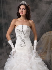 Good Looking Ruffled Organza Skirt Wedding Dress In White Low Price