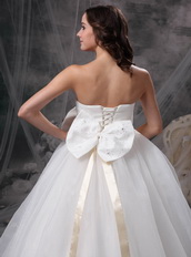 Pretty Strapless Floor-length Wedding Dress With Flowers Low Price