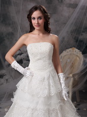 Fashionable Strapless Floor-length Layers Tulle Wedding Dress Low Price