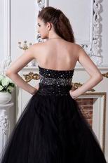 Sweetheart Balck Evening Gown With White Flowers Decorate