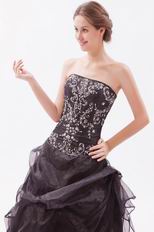Modest Strapless Embroidery Corset Black Evening Dress