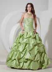 Spring Green Women In Prom Ball Gown Low Price