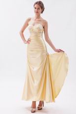 Slim Sweetheart Daffodil La Femme Prom Dresses Gowns With Applique