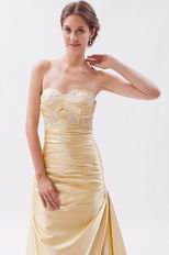 Slim Sweetheart Daffodil La Femme Prom Dresses Gowns With Applique