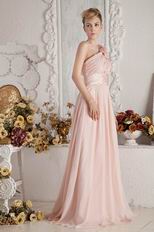 Affordable Ruched Pink Chiffon Prom Dresses With Shoulder Flowers