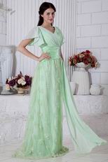 Top Designer V-Neck Skirt Light Green Chiffon Prom Dress With Lace