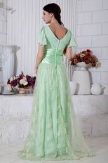 Top Designer V-Neck Skirt Light Green Chiffon Prom Dress With Lace