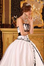 Classical Style White Evening Ball Dress With Black Embroidery