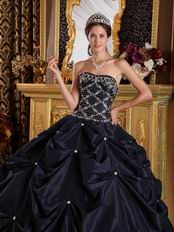 Black Picks-up Design Appliqued Puffy Quinceanera Dress