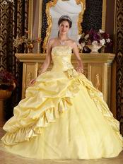 Embroidery Daffodil Military Gown With Side Flower Decorate