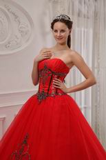 Trimed Dark Red Sweetheart A-line Quinceanera Outfits