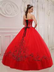 Trimed Dark Red Sweetheart A-line Quinceanera Outfits