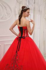 Trimed Dark Red Sweetheart A-line Quinceanera Outfits