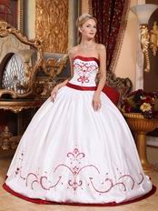 2018 Classical Style White Quinceanera Dress With Wine Red Details