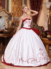 2018 Classical Style White Quinceanera Dress With Wine Red Details