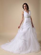 V-neck Ruffles Skirt Elegant White Organza Bride Wear First Half Year