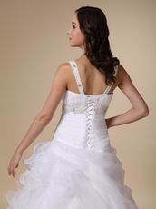 V-neck Ruffles Skirt Elegant White Organza Bride Wear First Half Year