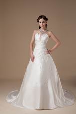 Appliqued A-line Chapel Train Outdoor Bride Wedding Dress