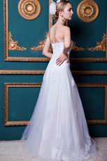 Romantic Sweetheart Applique Dropped White Bridal Wedding Gown