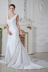 Modest V-Neck White Chapel Wedding Bridal Dress Stores