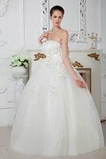 Discount Strapless Appliques Ball Gown Ivory Net Bridal Gowns