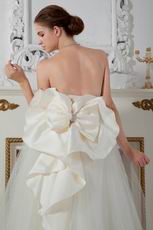 Discount Strapless Appliques Ball Gown Ivory Net Bridal Gowns