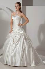 Inexpensive Sweetheart Crystal Corset Ivory Bridal Wedding Dress