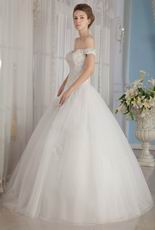 Fashionable Off The Shoulder Neck Appliqued Bridal Wedding Gown