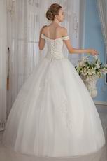 Fashionable Off The Shoulder Neck Appliqued Bridal Wedding Gown