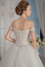 Fashionable Off The Shoulder Neck Appliqued Bridal Wedding Gown