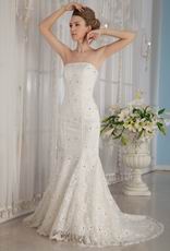 Luxurious Trumpet Strapless Lace Wedding Dress For Bride