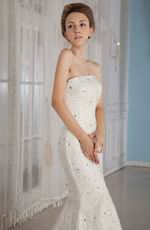 Luxurious Trumpet Strapless Lace Wedding Dress For Bride